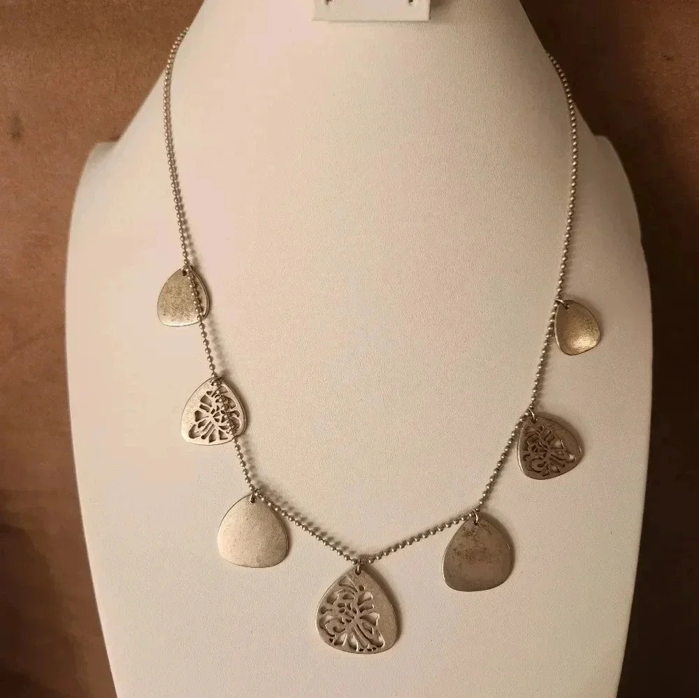 Kenneth Cole Silver Tone Plated Necklace